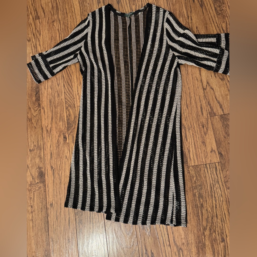 Wild Fable Black and Cream Mesh Top